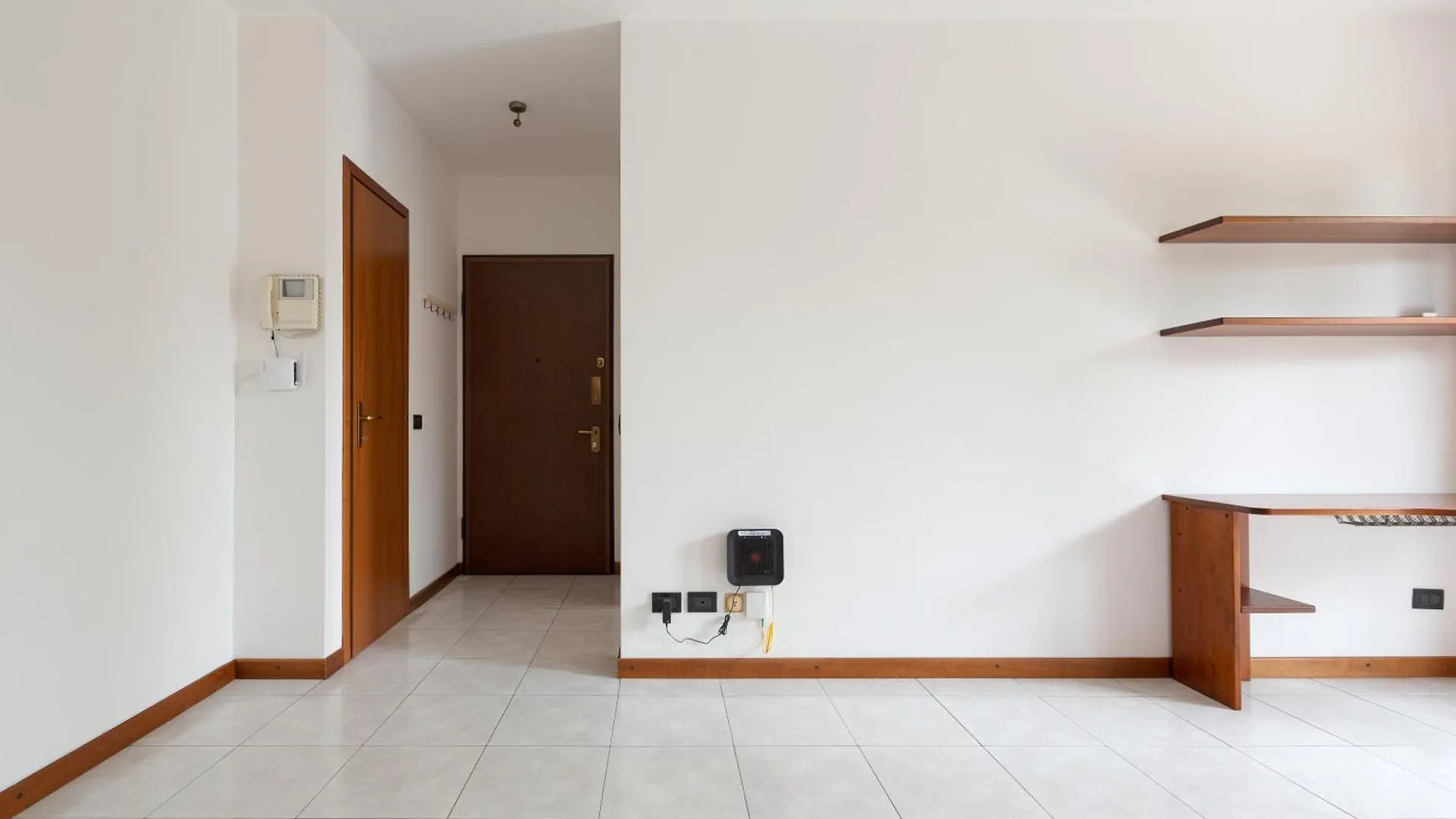 Milano Rogoredo Balcony Apartment X6 Milan