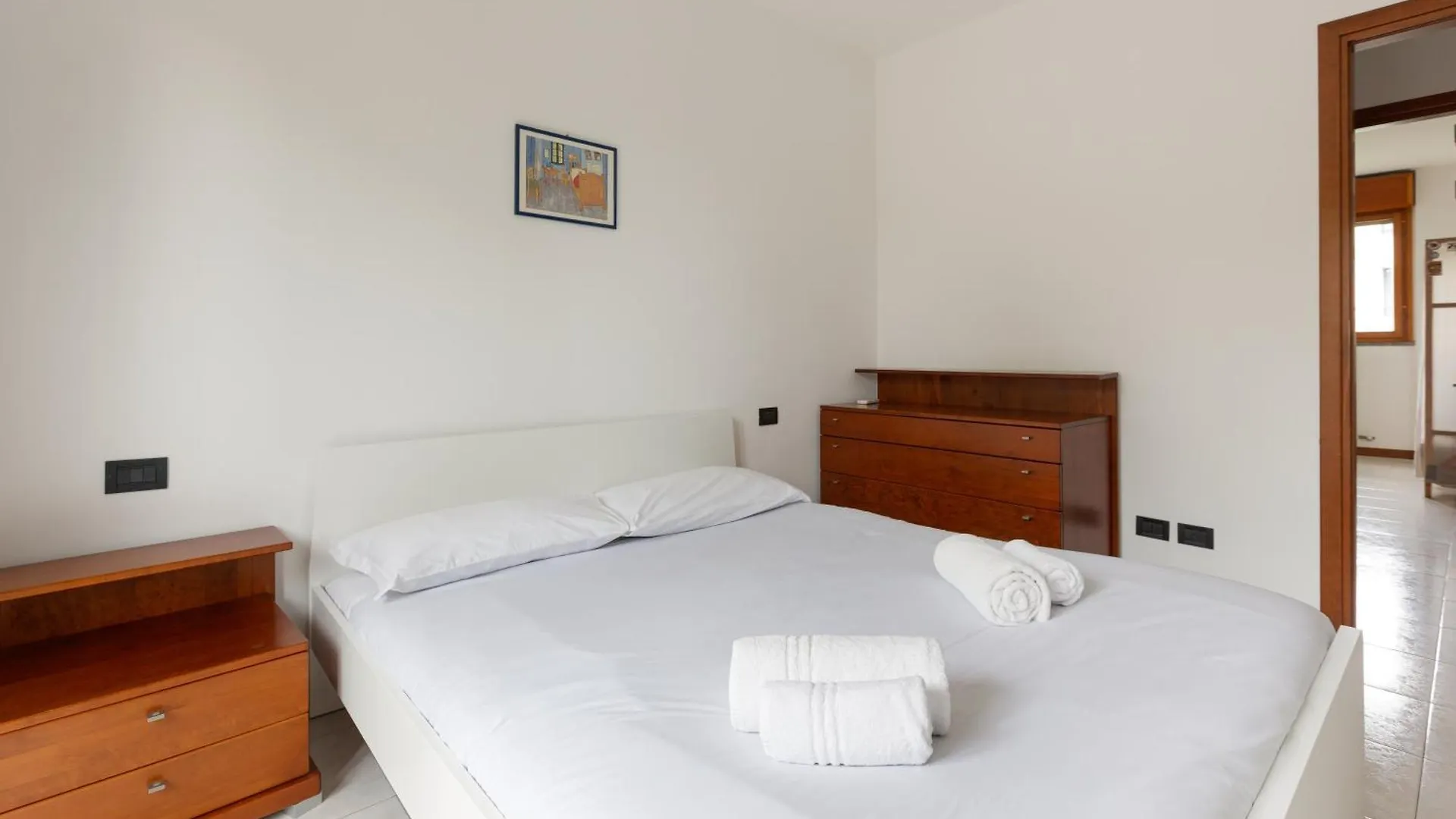 Milano Rogoredo Balcony Apartment X6 Italy