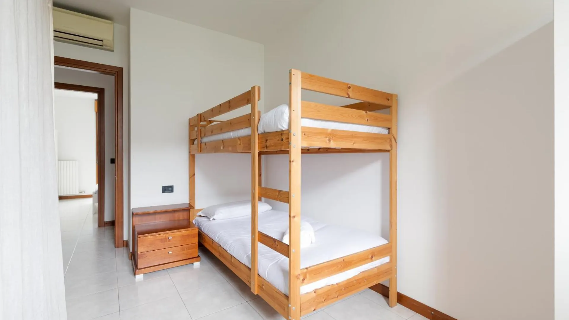 Milano Rogoredo Balcony Apartment X6 0*, Milan Italy