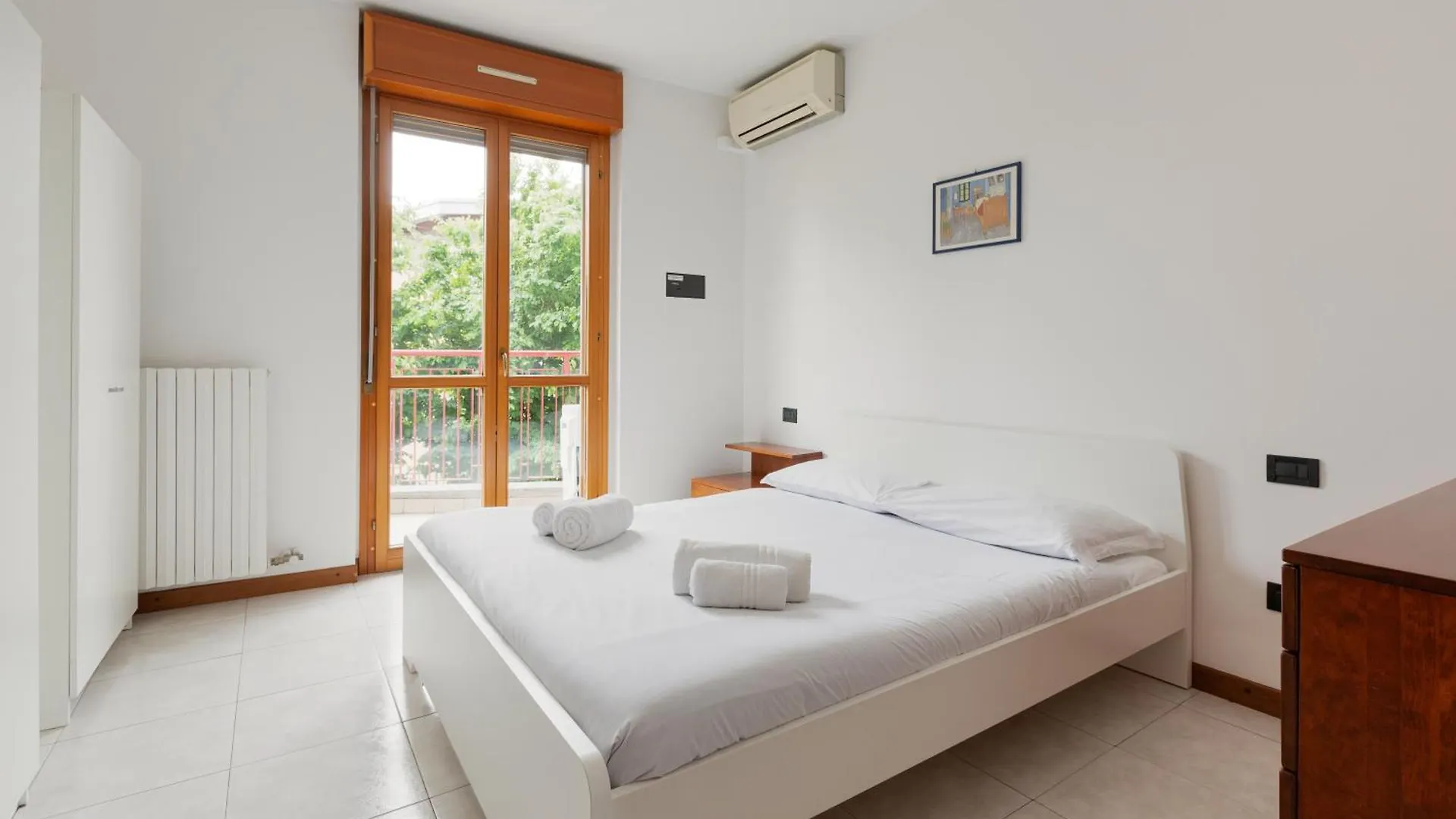 Milano Rogoredo Balcony Apartment X6  Milan